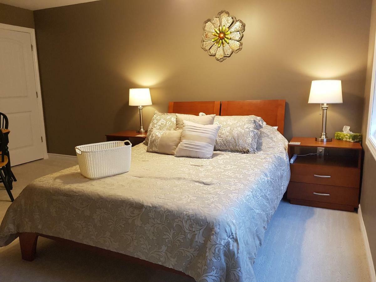 Small Town Bound Inn Montague Extérieur photo