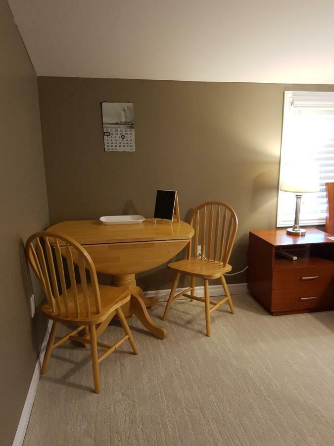 Small Town Bound Inn Montague Extérieur photo