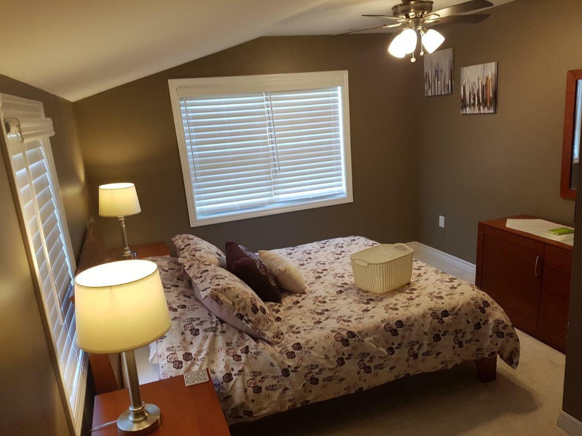 Small Town Bound Inn Montague Extérieur photo